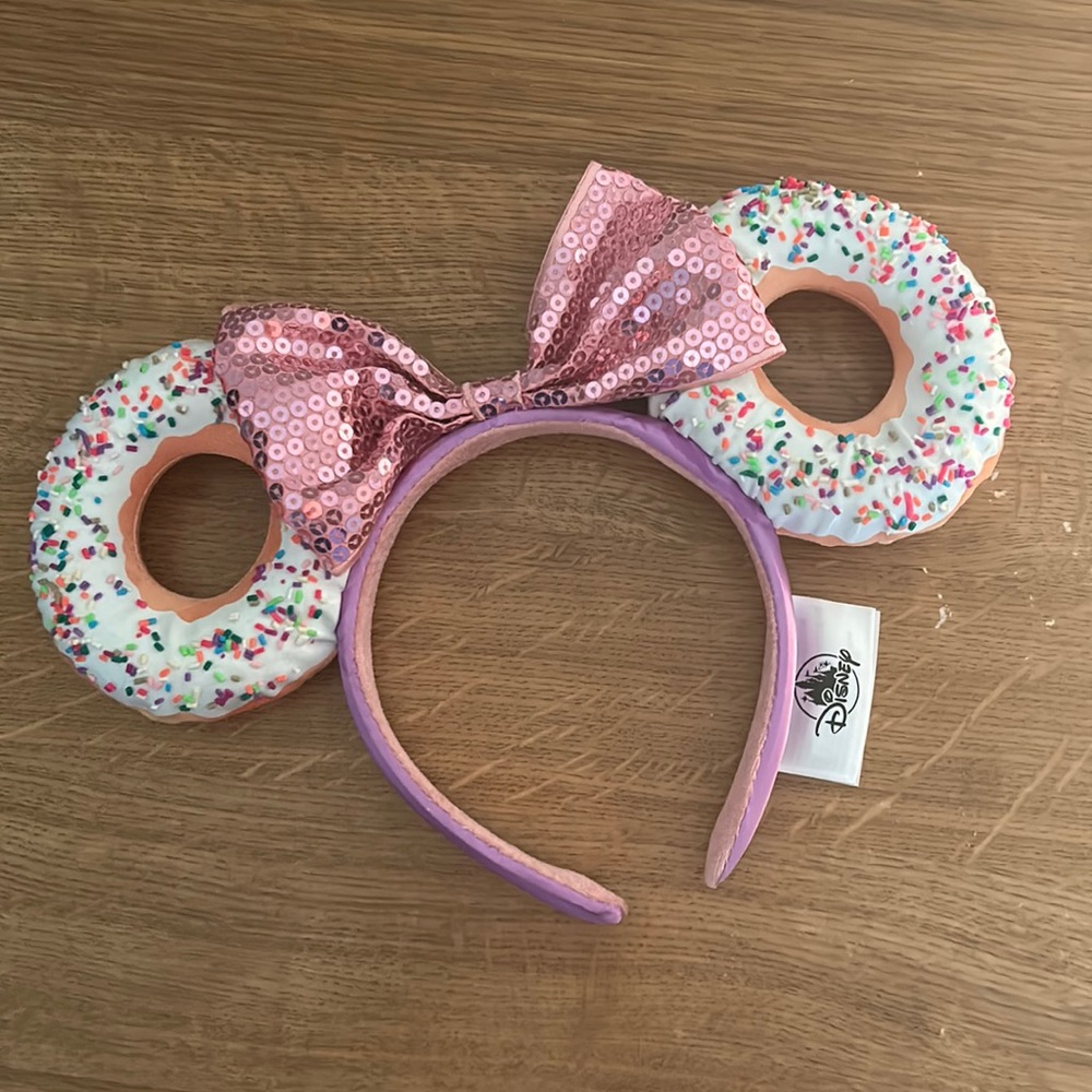Cute Donut Minnie Ears!